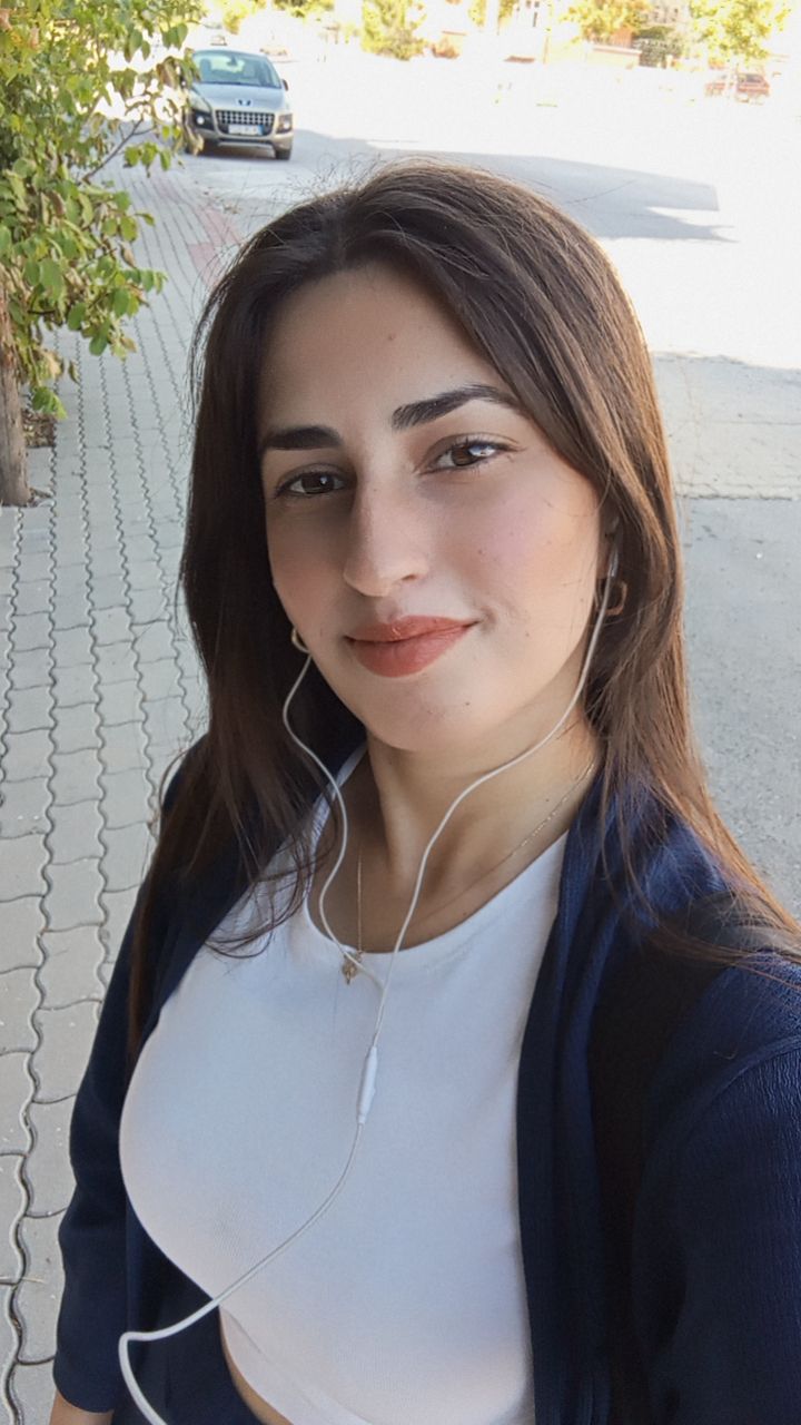 Bahar Baş