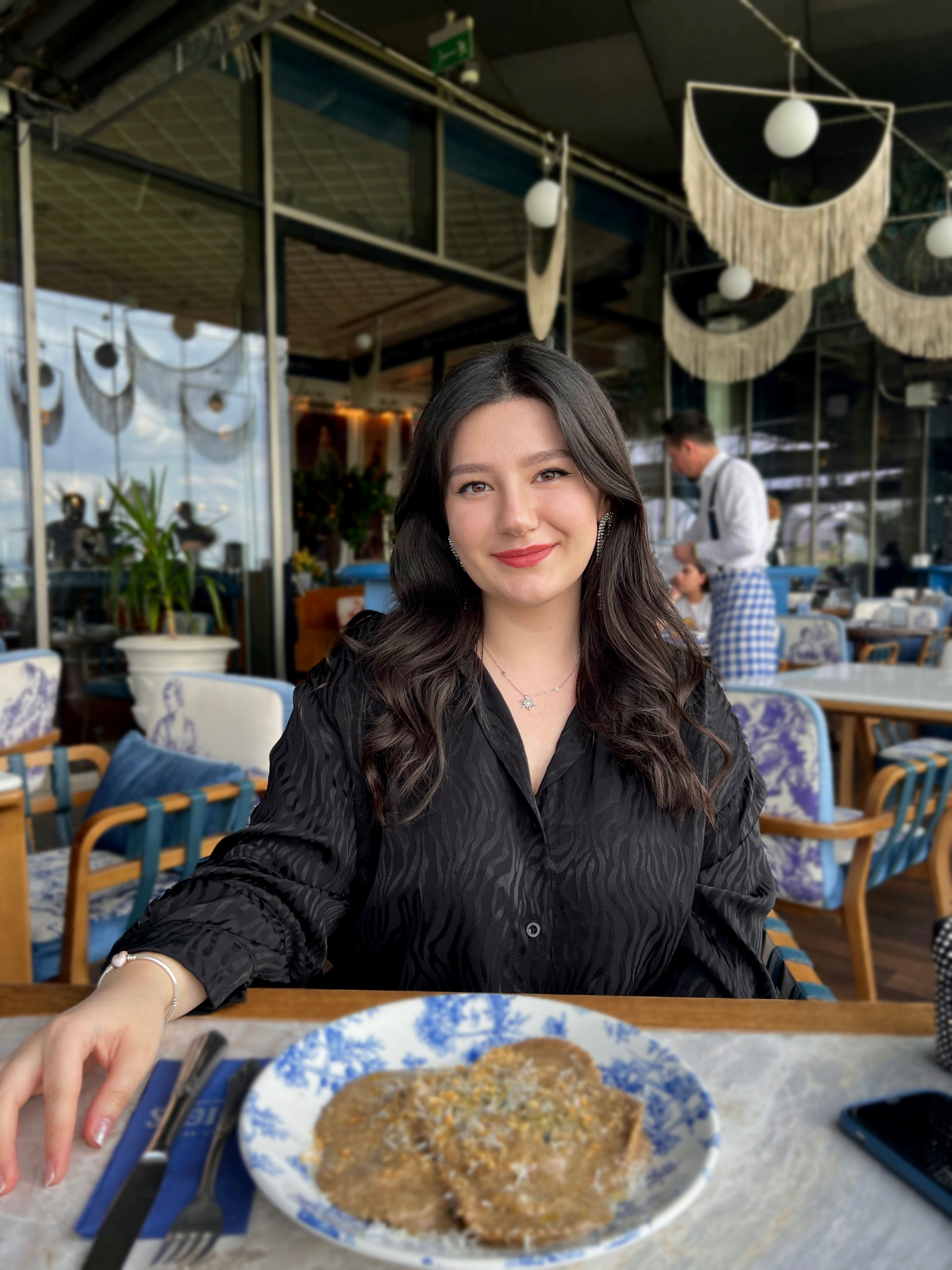 Esra yücel