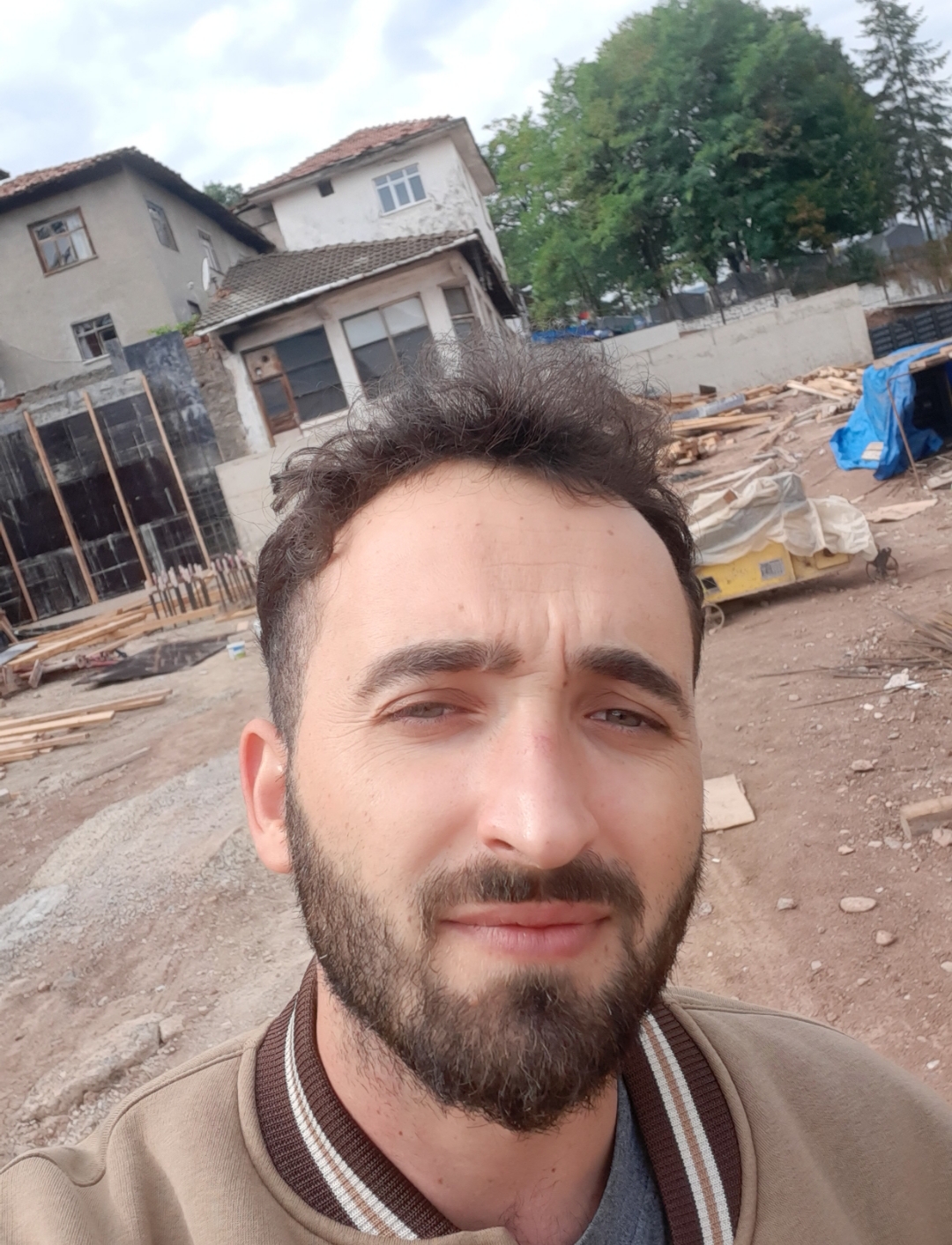İsmet Demir