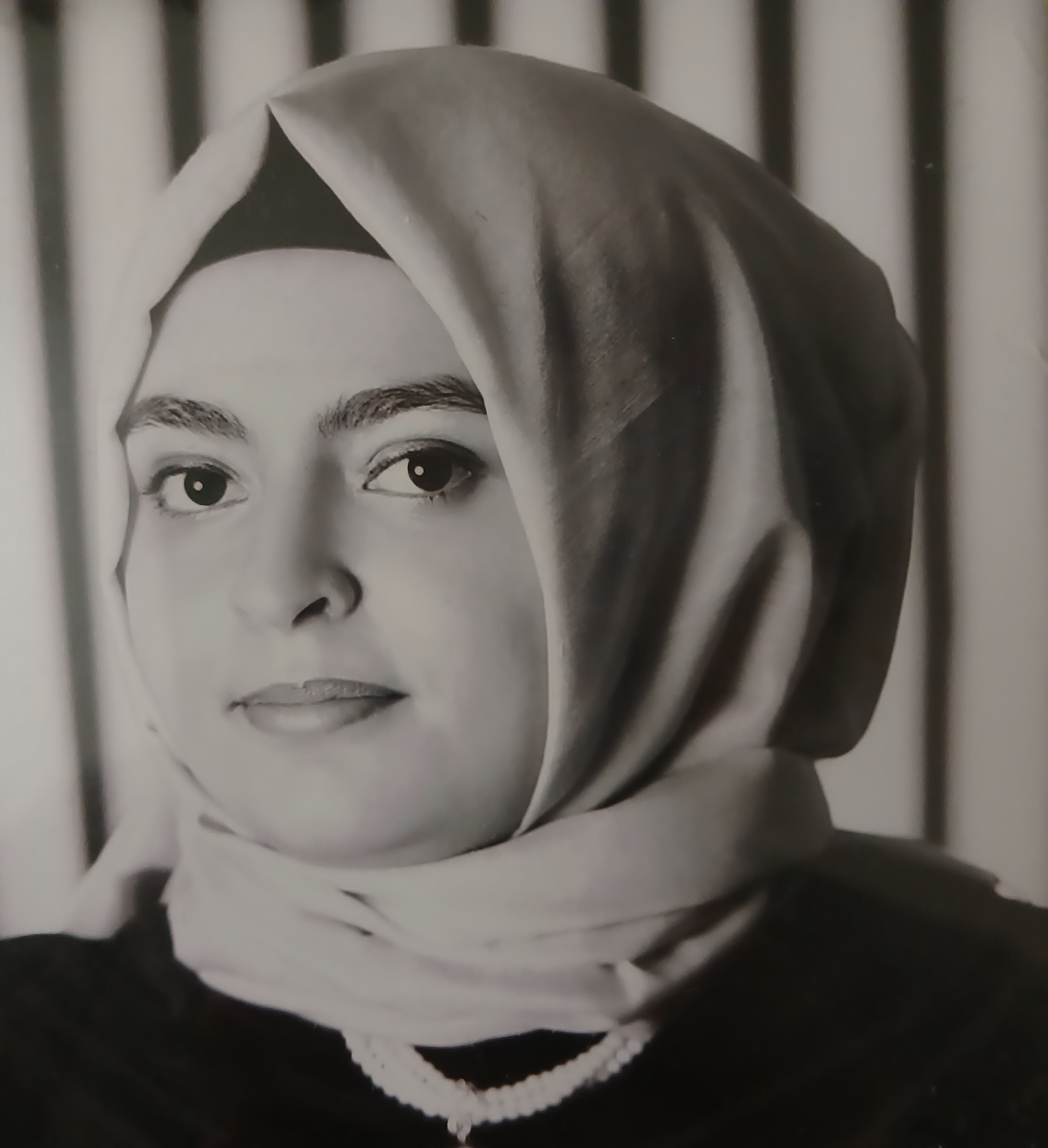 Esra Yumlu